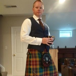 Meet your Posher, Cameron